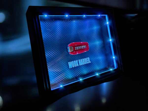 Ferrari raktas LED motyvacinis paveikslas DORI