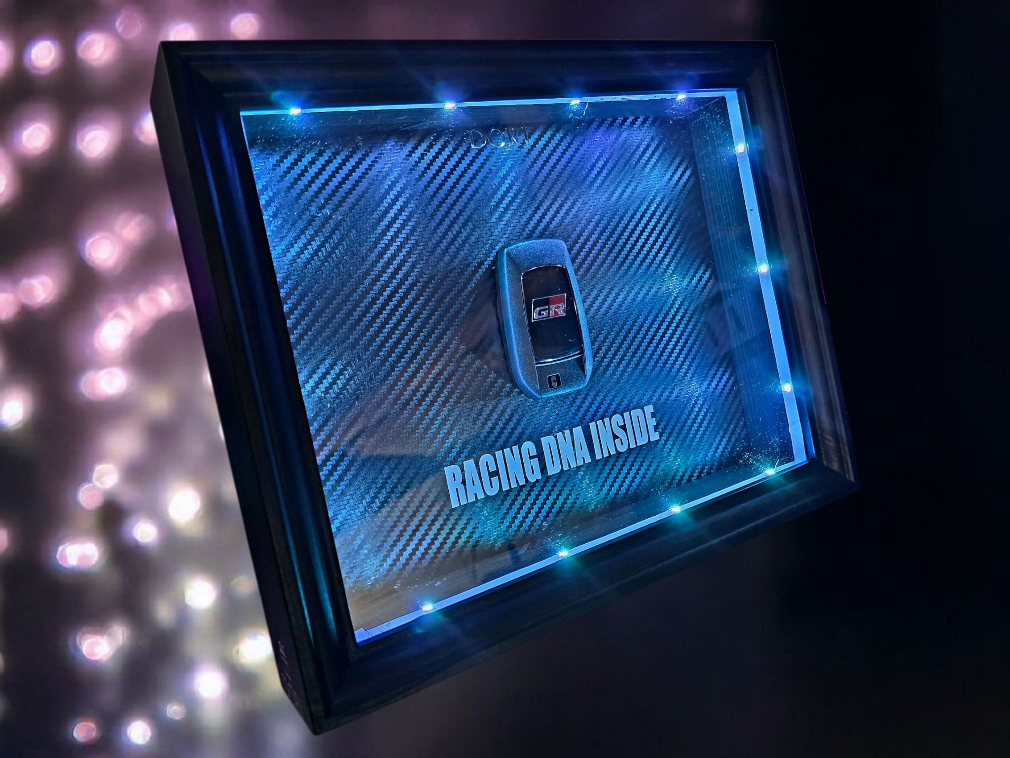 Toyota GR GLOW paveikslas su RGB LED apšvietimu – RACING DNA INSIDE. – DORI