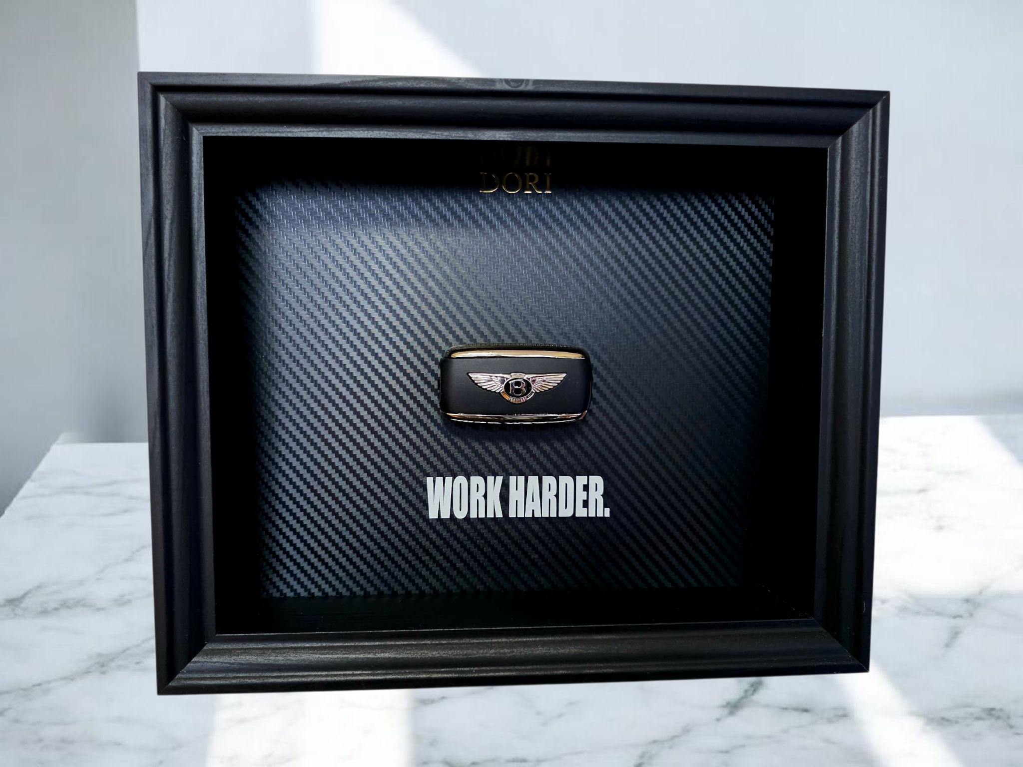 Paveikslas su LED - Bentley - Image 2